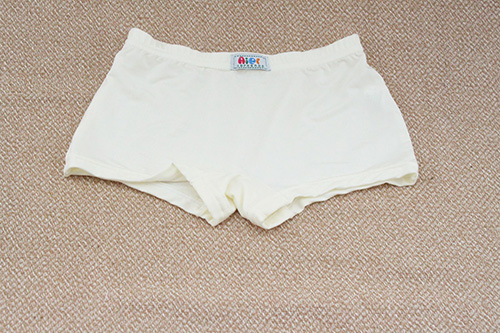 牛奶絲第三代女童內(nèi)褲