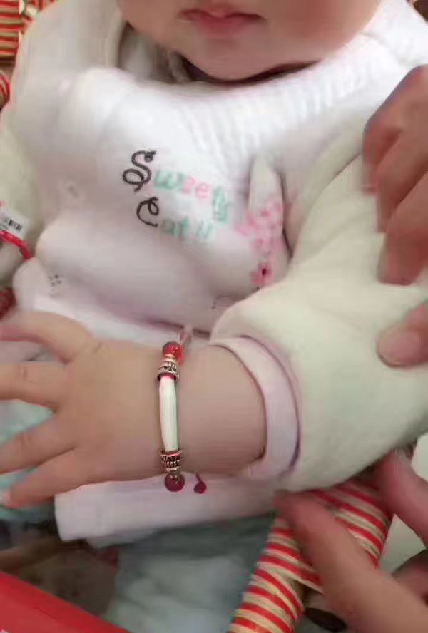 寶寶紅繩.jpg 寶寶紅繩.jpg