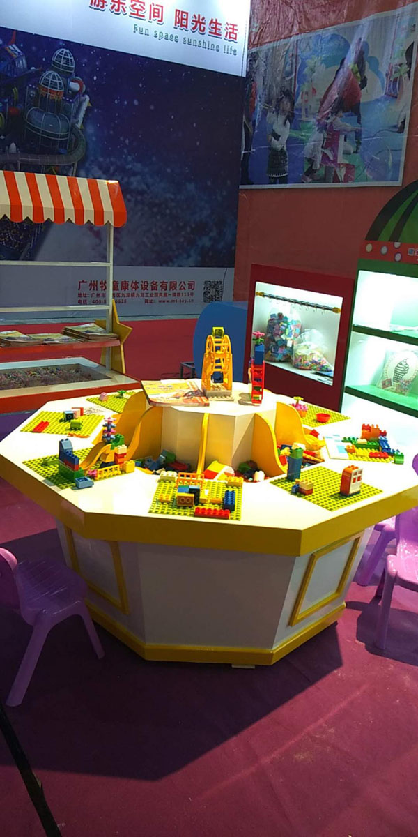 傲寶游樂設備2.jpg 傲寶游樂設備2.jpg