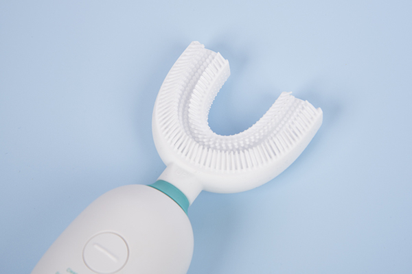 益牙樂成人U型牙刷產(chǎn)品展示 (3).jpg