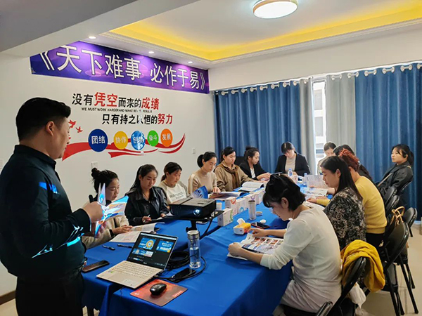 施貝安&葆朗母嬰健康調(diào)理技能大會圓滿落幕2.jpg 施貝安&葆朗母嬰健康調(diào)理技能大會圓滿落幕2.jpg