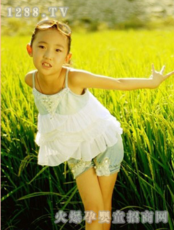 QQͯ�b���n��ͨ��ɫ����