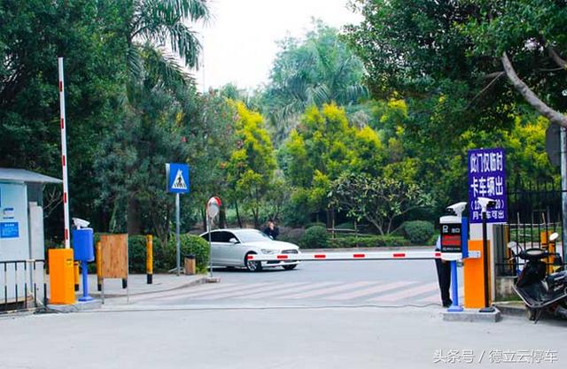 物聯(lián)網(wǎng)+云計算，開創(chuàng)智能停車新時代