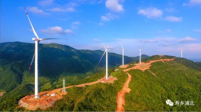 好一個(gè)龐然大物！欽州這個(gè)風(fēng)電站建成這樣啦！