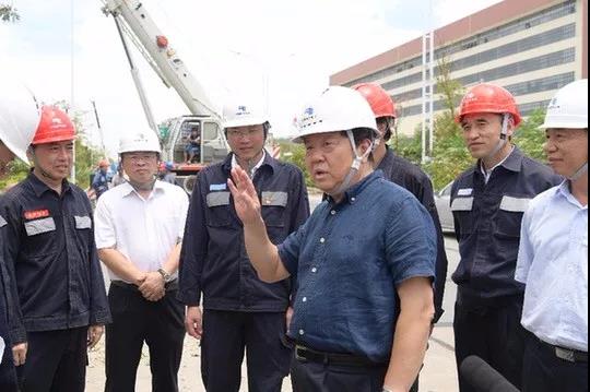 南方電網(wǎng)公司黨組書記、董事長李慶奎：“三步走”打造世界一流企業(yè)