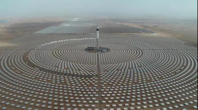 世界最大光熱電站★  摩洛哥努奧光熱電站項目★  待項目完全建成后，努奧光熱電站將為超過100萬的摩洛哥家庭提供清潔能源，還可以把富余的電能出口到歐洲。