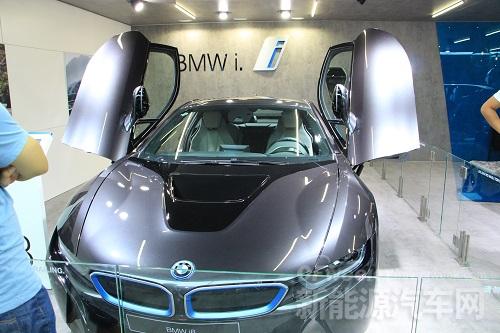 上海進(jìn)博會(huì)汽車(chē)科技前瞻：德系、美系、日韓同臺(tái)競(jìng)技
